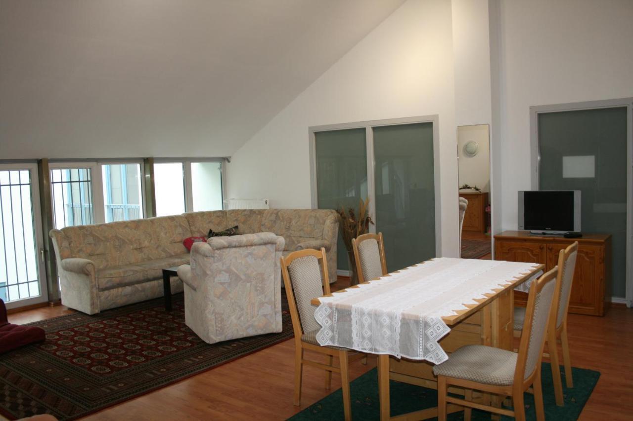 Krug'S Family Hostel Und Restaurant Weilheim in Oberbayern Exterior foto